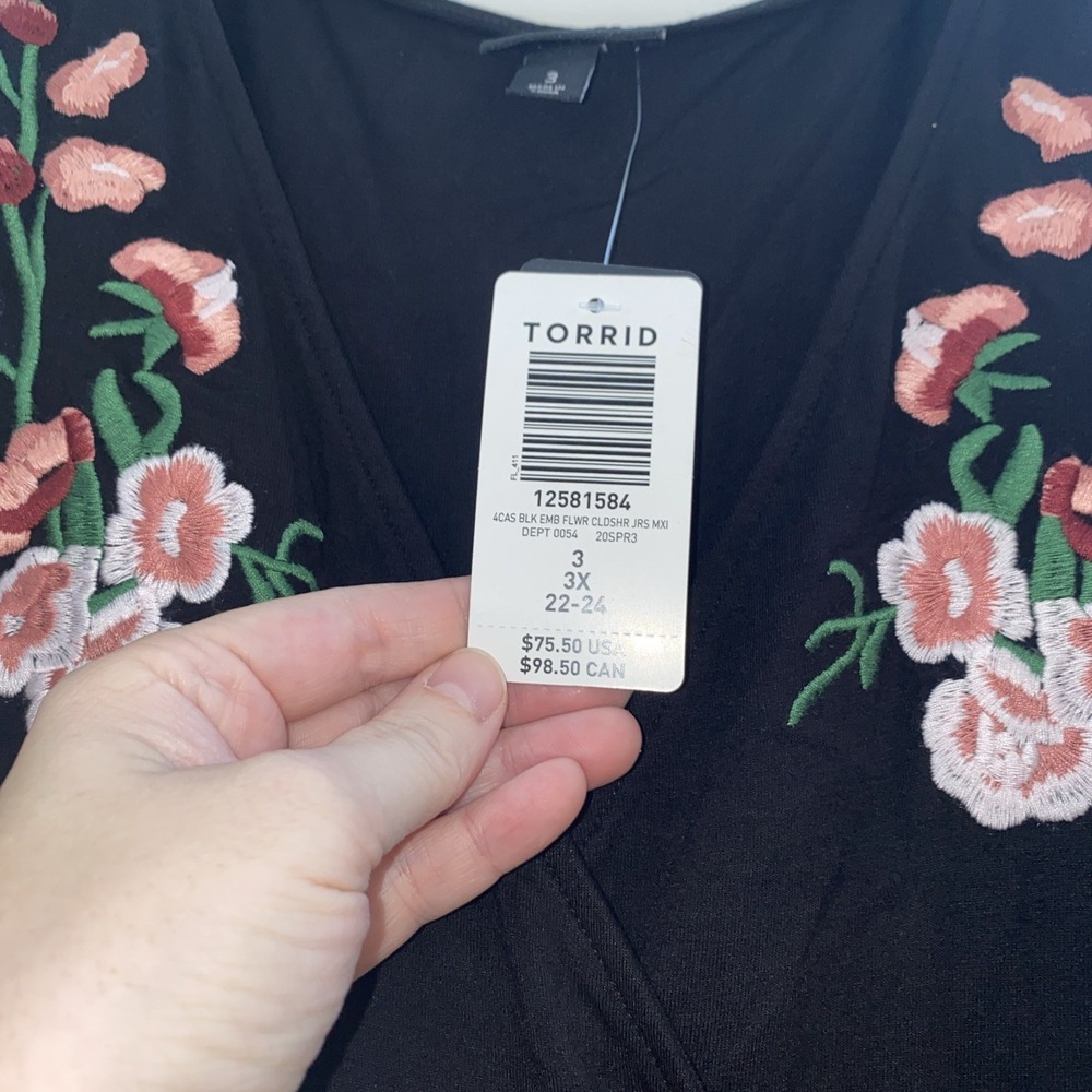 Torrid Black Maxi Dress Floral Cold Shoulder Sleeve Size 3 Black Embroidered - Picture 4 of 8